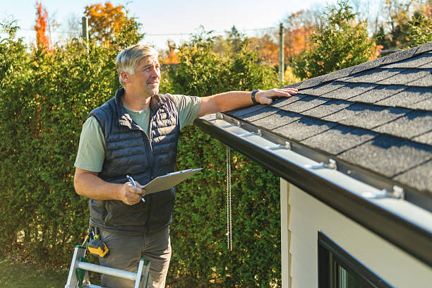 Professional Roofing technician working in Toston, MT
